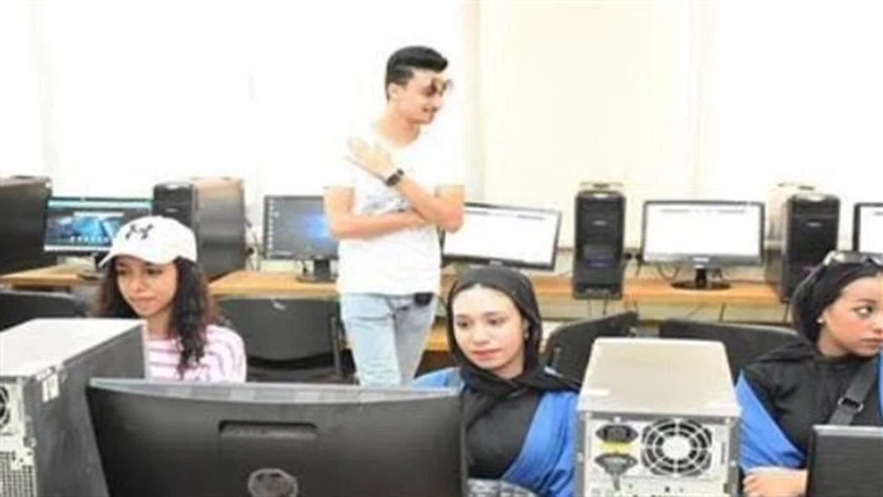 خريطة الكليات.. فرص التعليم العالي لطلاب الدبلومات الفنية 2026